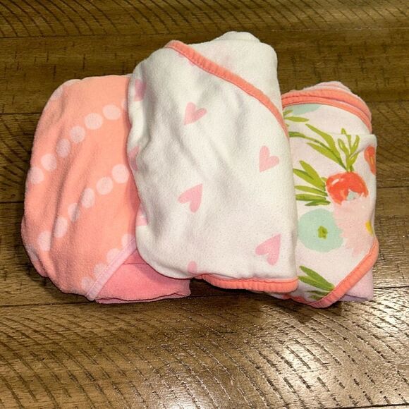 cloud island Other - (3/$15) 3 Cloud Island infant baby hooded towels